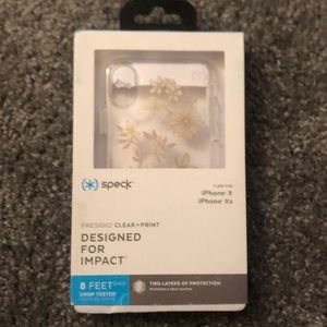 iPhone X/Xs speck clear flower print case